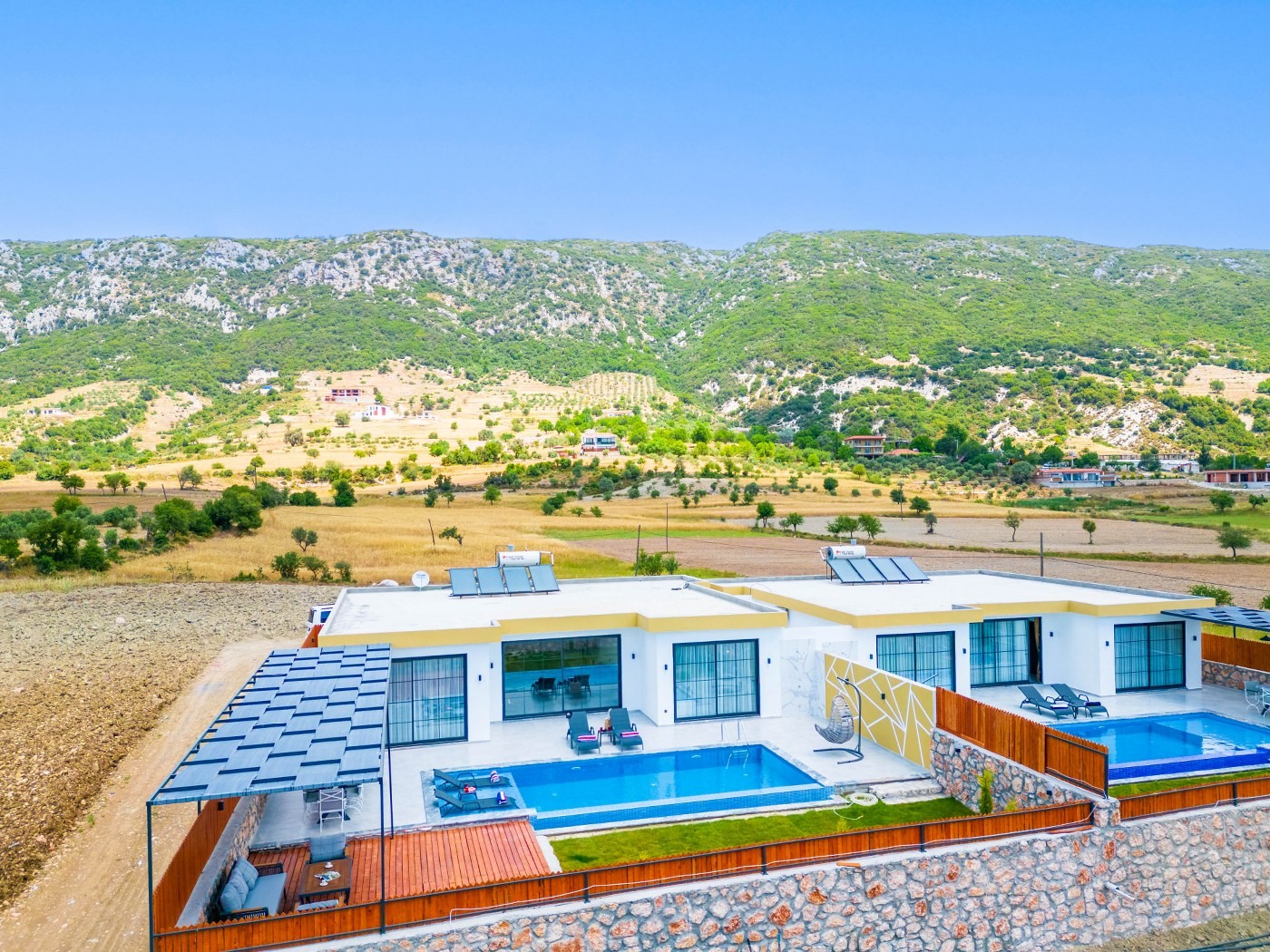 Villa Gold 2