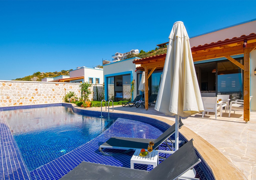 Villa Mulberry Silver