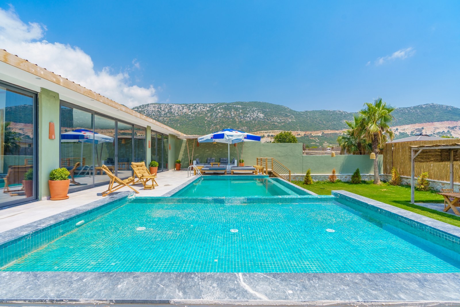 Villa Stay 2